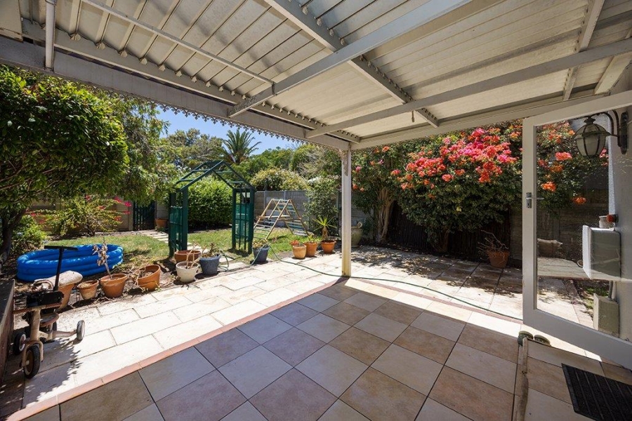 2 Bedroom Property for Sale in Table View Western Cape